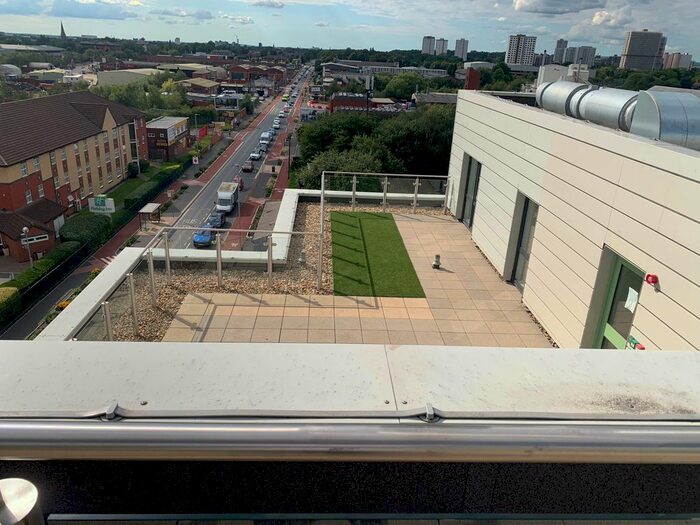 2 Bedroom Flat To Rent In Craven Street, Salford, Lancashire, M5