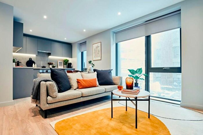 Studio To Rent In Solasta Riverside, Clyde Place, Glasgow, G5