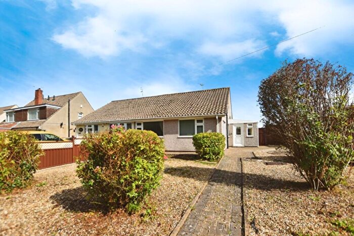2 Bedroom Semi-Detached Bungalow For Sale In Fortfield Road, Bristol, BS14