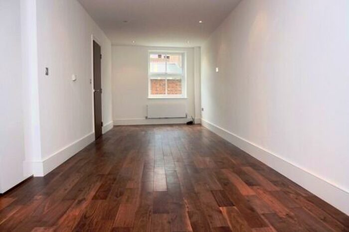 4 Bedroom Terraced House To Rent In Steels Lane, Limehouse, London, E1