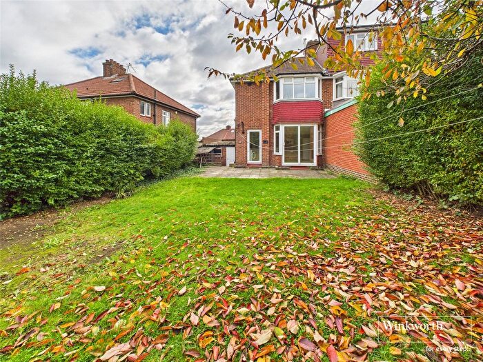 3 Bedroom Semi-Detached House For Sale In Lodore Gardens, Kingsbury, London, NW9