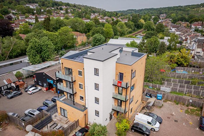 2 Bedroom Flat For Sale In Whyteleafe Hill, Arlington Lodge, CR3