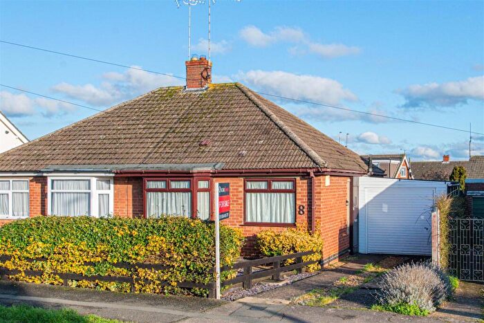 2 Bedroom Bungalow For Sale In Rydalside, Kettering, NN15