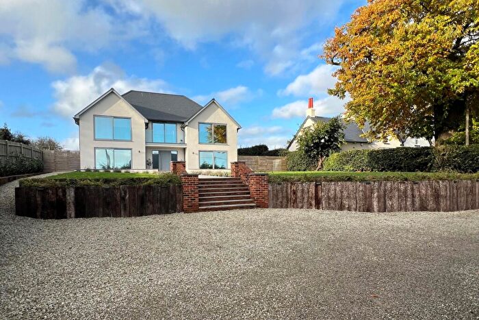4 Bedroom Detached House For Sale In Northbourne Road, Great Mongeham, CT14