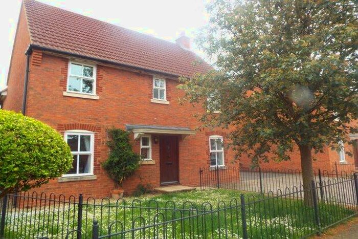 4 Bedroom Detached House To Rent In Old Mill Way, Wells, BA5