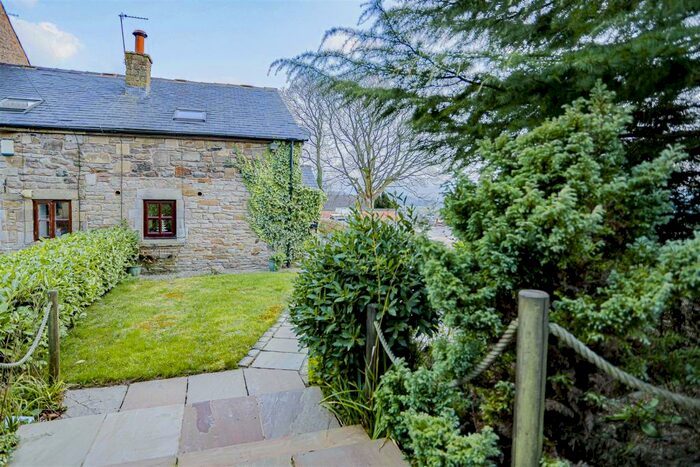 2 Bedroom Cottage To Rent In Trapp Lane, Simonstone, Burnley, BB12