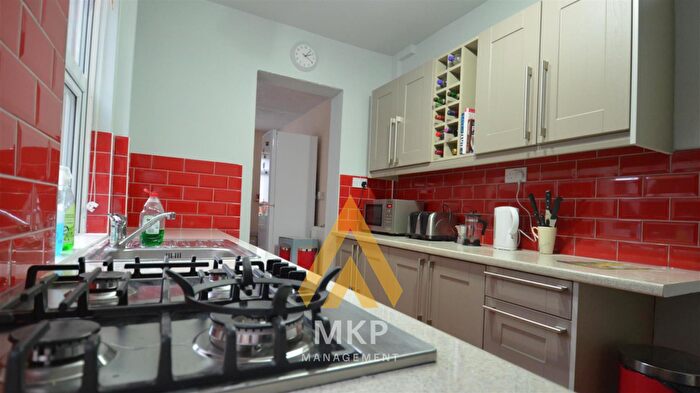 4 Bedroom Terraced House To Rent In Warwards Lane, Selly Oak, B29