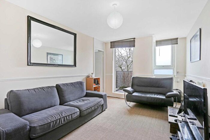 1 Bedroom Apartment To Rent In Spey Street, Poplar, E14