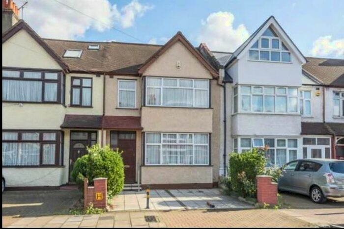 4 Bedroom Terraced House To Rent In Fishponds Road, Tooting Bec, SW17