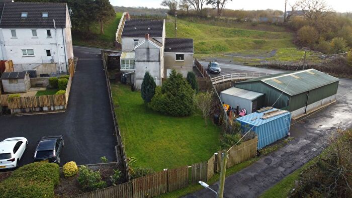 3 Bedroom Detached House For Sale In , Heol Llanelli, Pontyates, Llanelli, Carmarthenshire, SA15