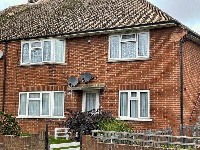 2 Bedroom Flat To Rent In Travers Road, Deal, CT14