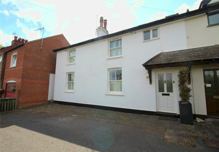 4 Bedroom Semi-Detached House To Rent In Tring Station, Tring, Hertfordshire, HP23