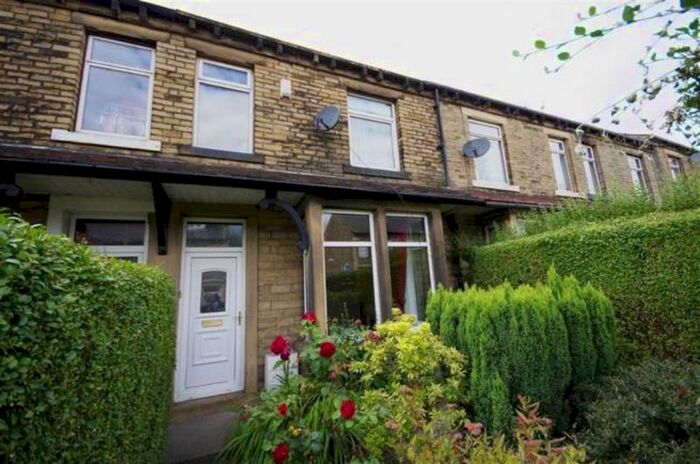 4 Bedroom Terraced House To Rent In Waverley Terrace, Hipperholme, Halifax, HX3