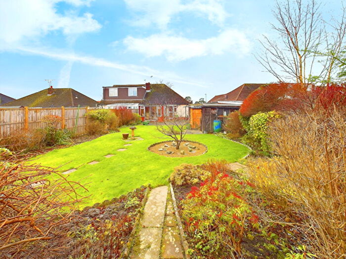 2 Bedroom Semi-Detached Bungalow For Sale In Ringley Road, Horsham, RH12