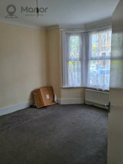 4 Bedroom Terraced House To Rent In Eighth Avenue, Manor Park, E12