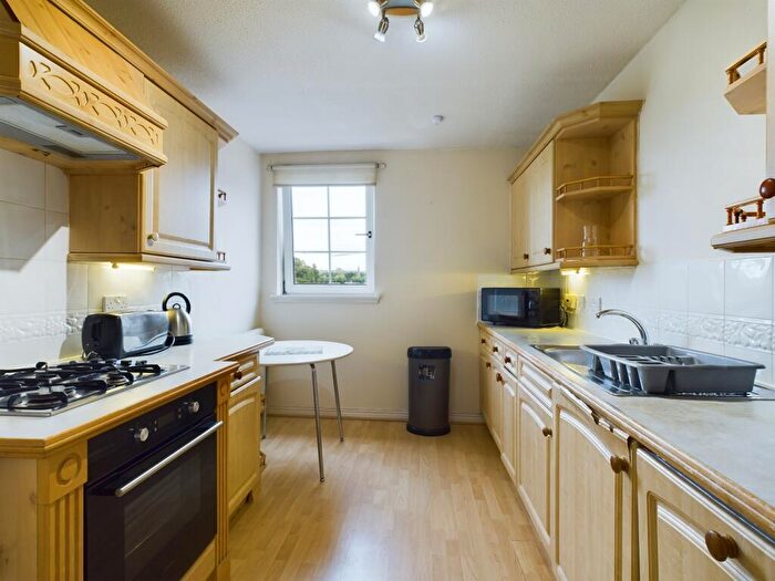 3 Bedroom Flat To Rent In Roseburn Maltings, Roseburn, Edinburgh, EH12