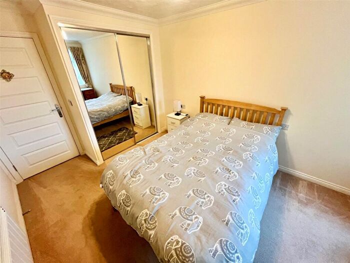 1 Bedroom Apartment For Sale In Vale Road, Stourport-on-Severn, Worcestershire, DY13