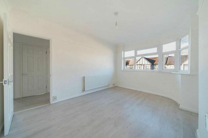 2 Bedroom Maisonette To Rent In Glanville Road, Bromley, BR2