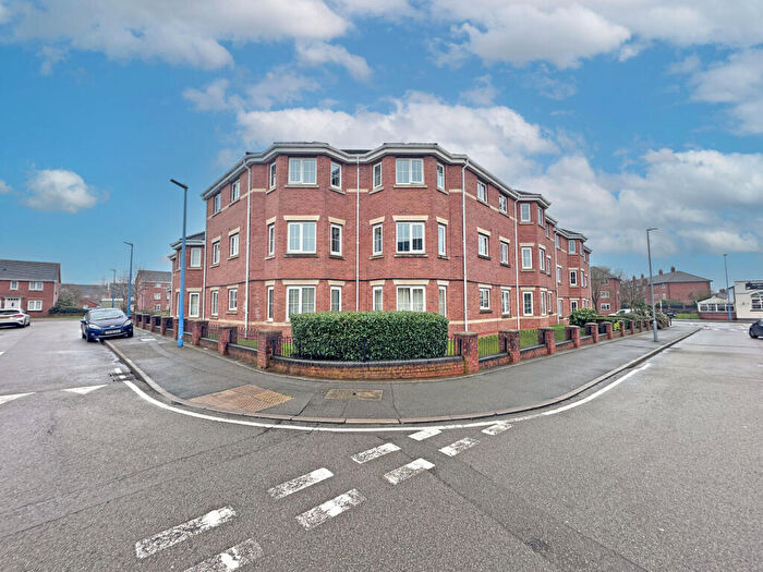2 Bedroom Flat For Sale In Doughty Close, Tipton, DY4