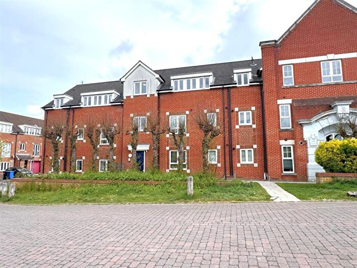 2 Bedroom Flat For Sale In Crome Road, Norwich, NR3