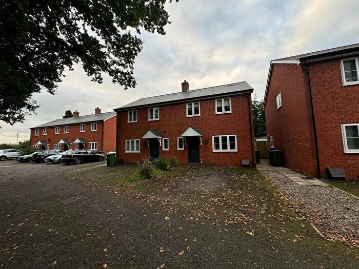 3 Bedroom Semi-Detached House To Rent In Furze Road, Sholing, SO19