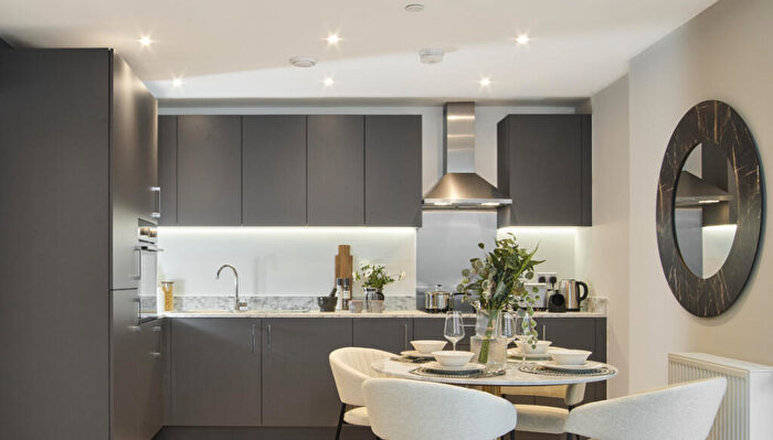 2 Bedroom Apartment For Sale In Copperhouse Green Lowfield Street Dartford, DA1