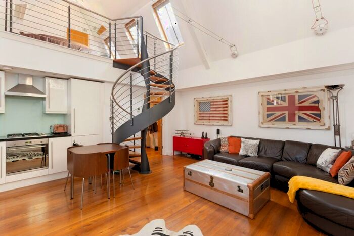 2 Bedroom Apartment To Rent In Bridgeman Drive Windsor, SL4