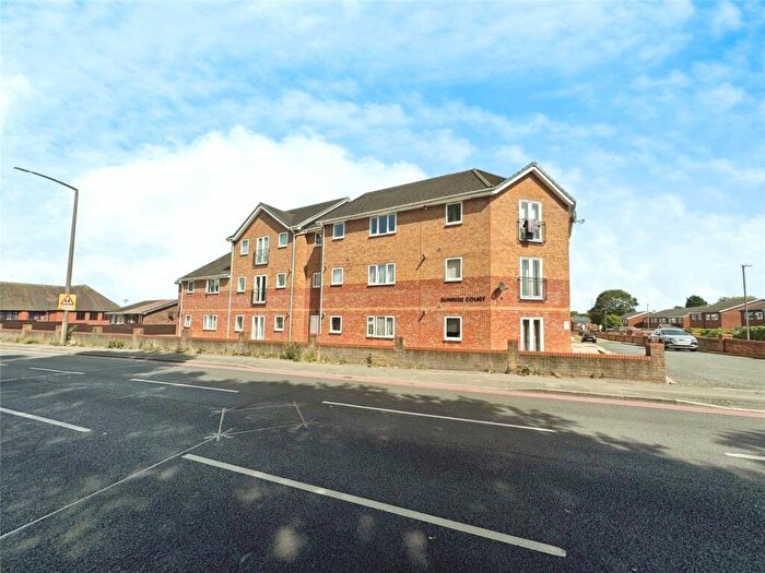 2 Bedroom Flat To Rent In Dudley Road East, Tividale, Oldbury, West Midlands, B69