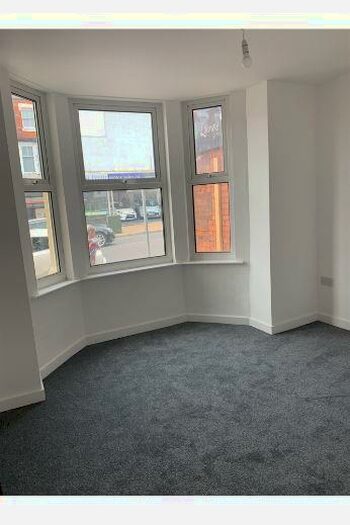 1 Bedroom Flat To Rent In Bed, Wellingborough Road, Northampton, NN1