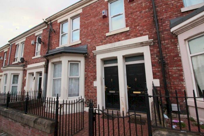 4 Bedroom Maisonette To Rent In Clara Street, Newcastle Upon Tyne, NE4