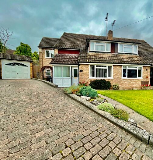 4 Bedroom Semi-Detached House For Sale In Rivershill, Watton At Stone, SG14