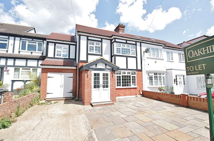 5 Bedroom Semi-Detached House To Rent In Harewood Road, Isleworth, TW7