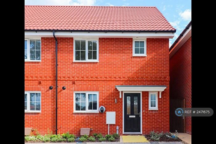 3 Bedroom Semi-Detached House To Rent In Woolhouse Way, Cringleford, Norwich, NR4