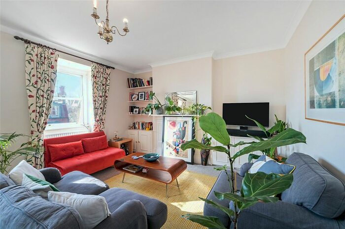 1 Bedroom Flat To Rent In Hestercombe Avenue, London, SW6