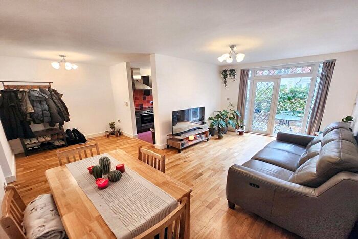 1 Bedroom Apartment To Rent In Wimborne House Harewood Avenue, Marylebone, London, NW1