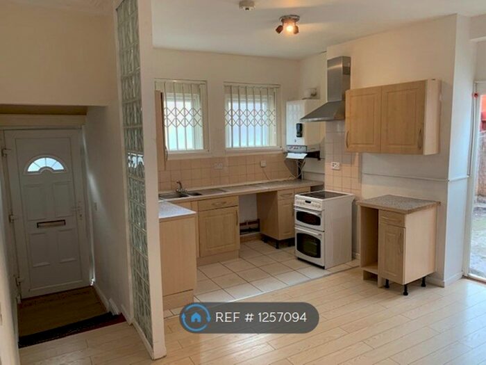 4 Bedroom Terraced House To Rent In Bedford Road, Bootle Liverpool L20