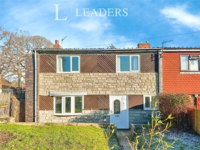 3 Bedroom Flat To Rent In Valentine Close, PO15