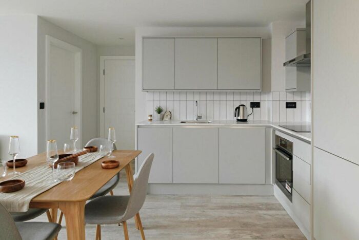 1 Bedroom Flat To Rent In Pan Peninsula Square, London, E14