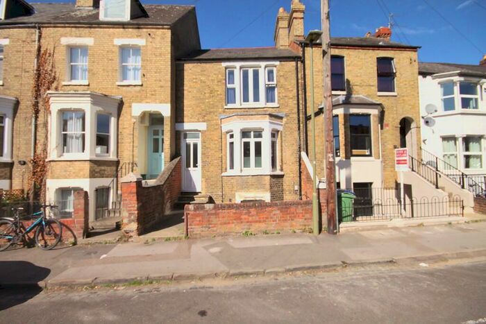 6 Bedroom Terraced House To Rent In Bullingdon Road, Oxford, Cowley, Oxfordshire, OX4
