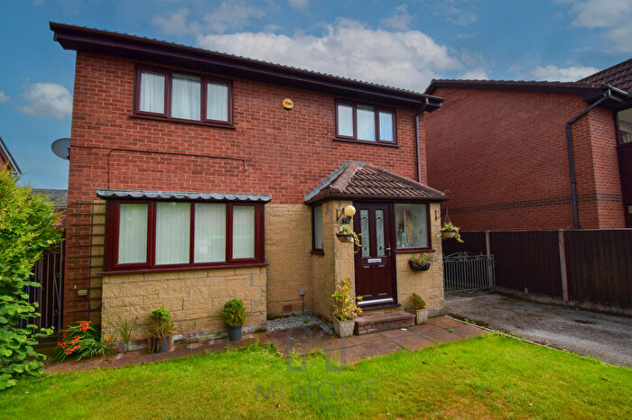 4 Bedroom Detached House For Sale In Camborne Place, Freckleton, Preston, PR4