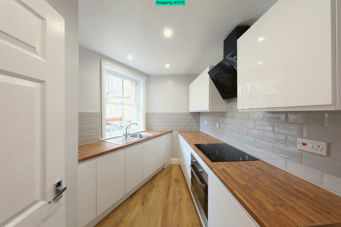 3 Bedroom Flat To Rent In A Rendezvous Street, Folkestone, CT20