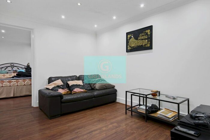 2 Bedroom Flat To Rent In Hackney Road, Shoreditch, E2