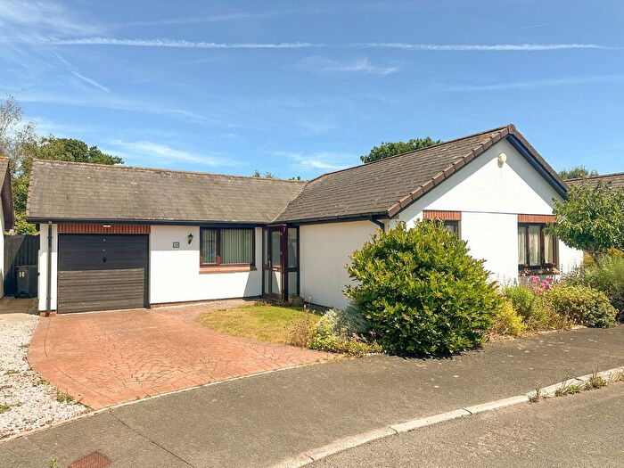 3 Bedroom Bungalow For Sale In Mapledene Close, Stoke Gabriel, Totnes, TQ9