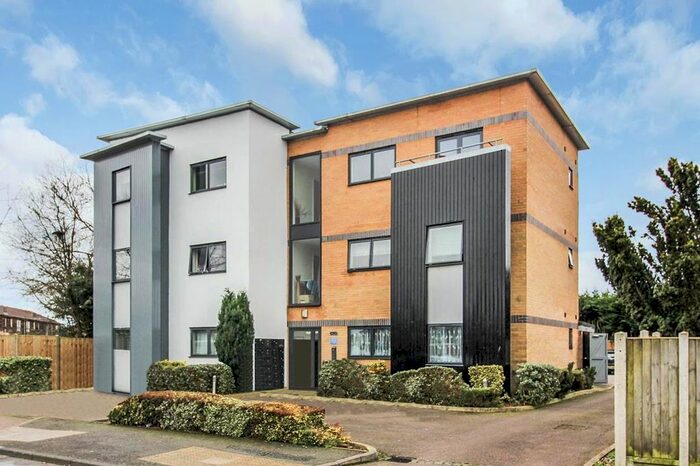 2 Bedroom Flat To Rent In Tawneys Road, Harlow, CM18