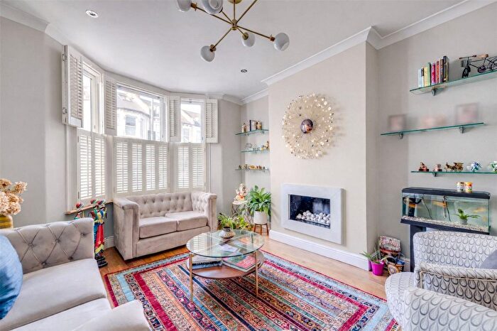 5 Bedroom Terraced House To Rent In Stephendale Road, London, SW6