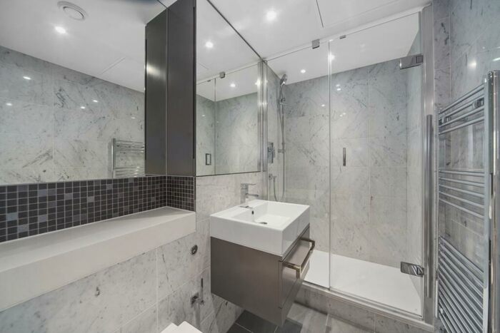 2 Bedroom Apartment To Rent In Mawes House, SE17