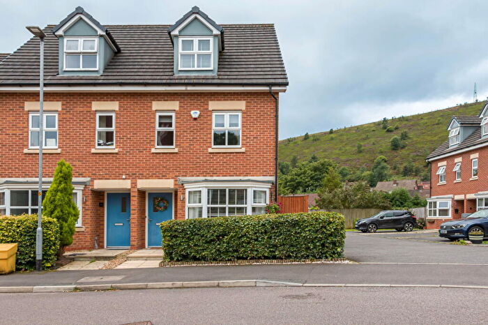 3 Bedroom Semi-Detached House For Sale In Shire Croft, Mossley, Ashton-Under-Lyne, OL5