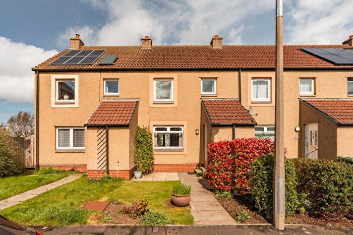 3 Bedroom Terraced House For Sale In South Gyle Mains, Edinburgh, EH12