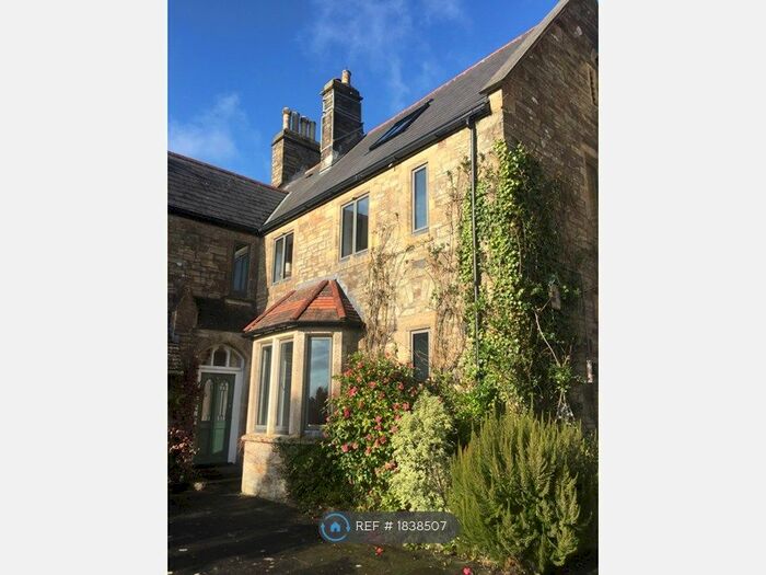 3 Bedroom Semi-Detached House To Rent In Peregrine Hall, Lostwithiel, PL22