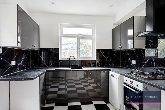 4 Bedroom Terraced House To Rent In Baronet Grove, Tottenham, London, N17